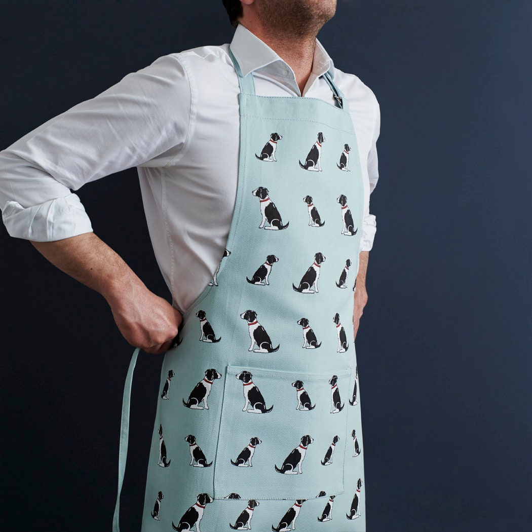 Springer Spaniel apron in organic cotton canvas with screen-printed repeat Spaniel illustration — a perfect gift for Springer Spaniel lovers by Sweet William Designs