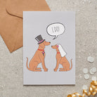 Vizsla wedding card featuring a charming bride and groom with an ‘I DO!’ message, perfect for celebrating a dog-loving couple’s special day