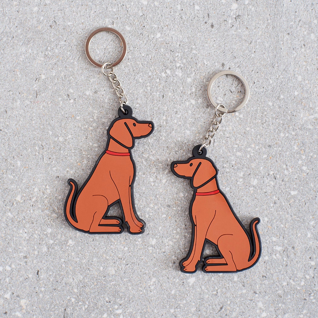 Vizsla keyring back view — classic Vizsla design on double-sided PVC keyring by Sweet William Designs