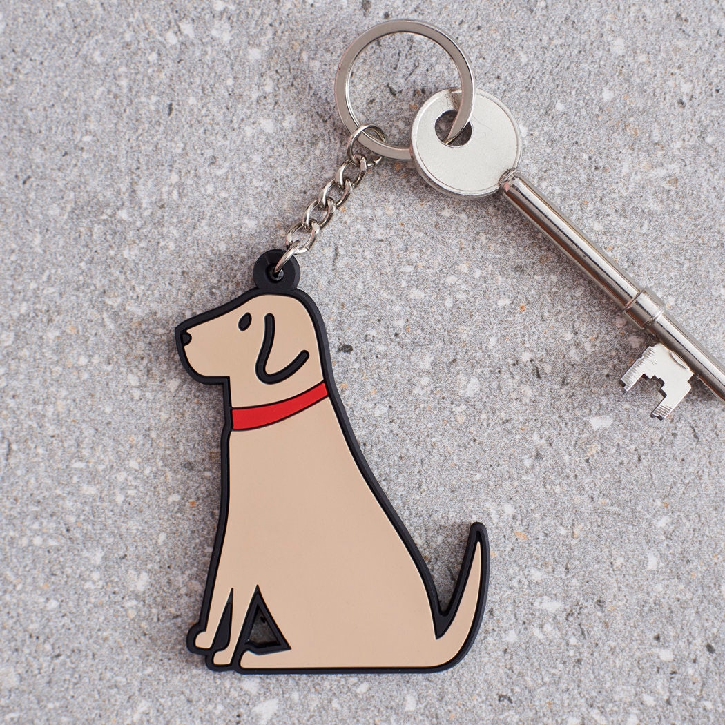 Yellow Labrador keyring front view — personalised PVC dog keyring, perfect gift for Yellow Lab lovers